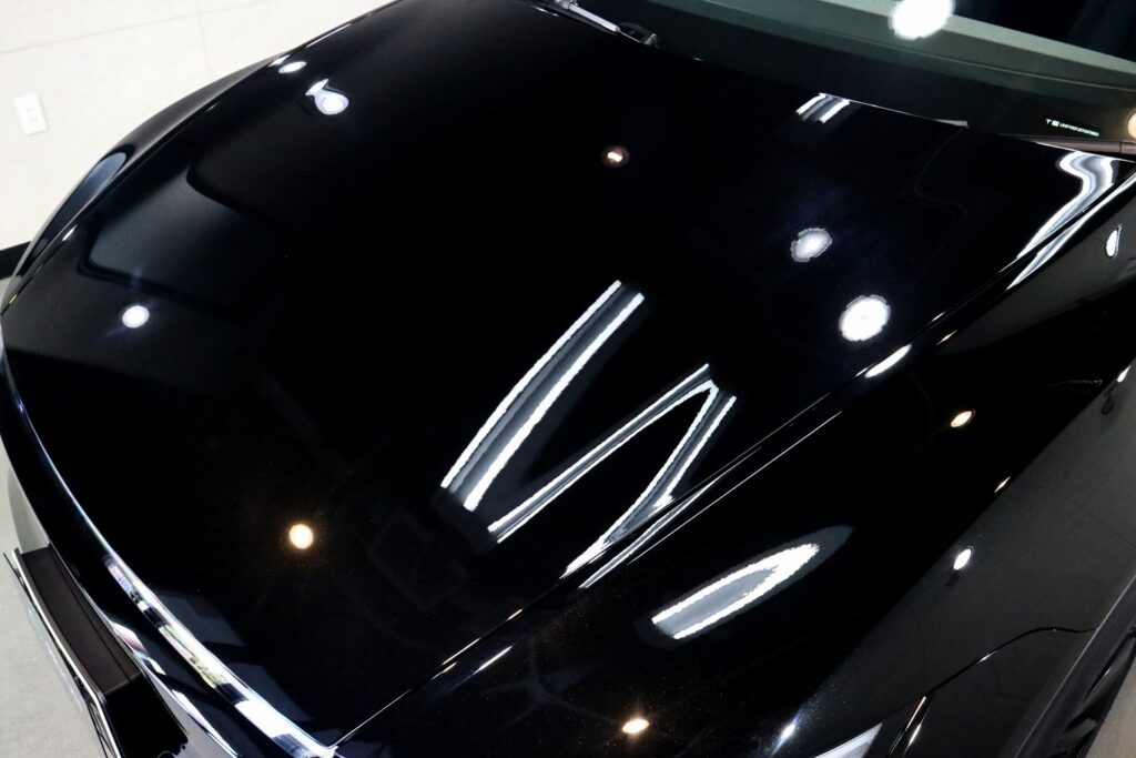 テスラ・モデルY（2026年式・新車）ボンネット